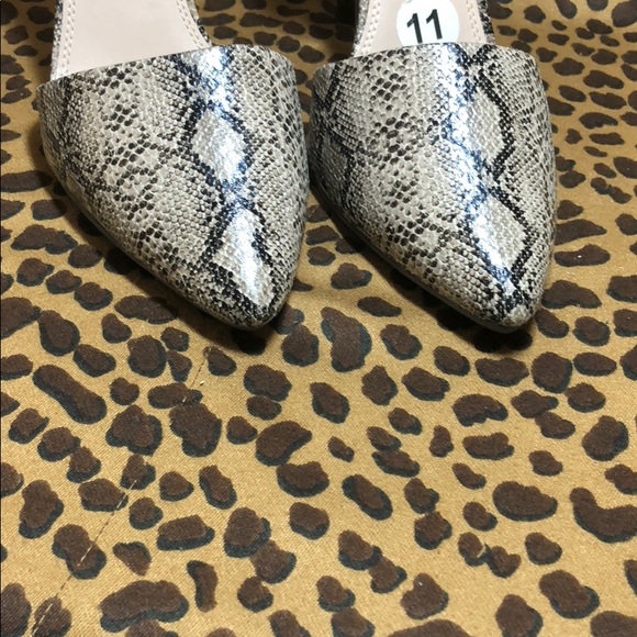 New, hot 4” brown/reptile look heels size 11 - Picture 2 of 8